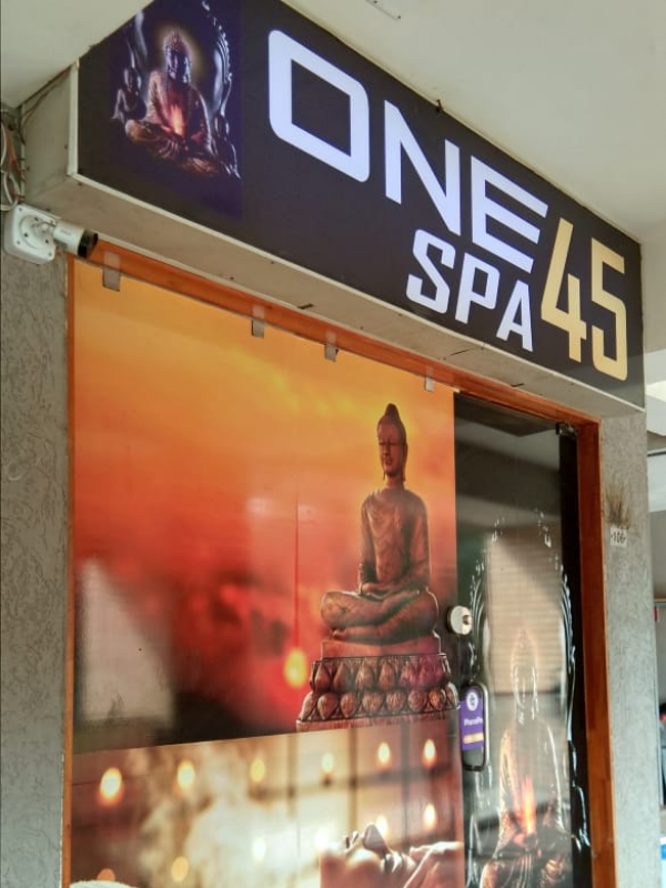 One 45 Spa